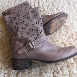 RUD by Rudsack leather ankle boots